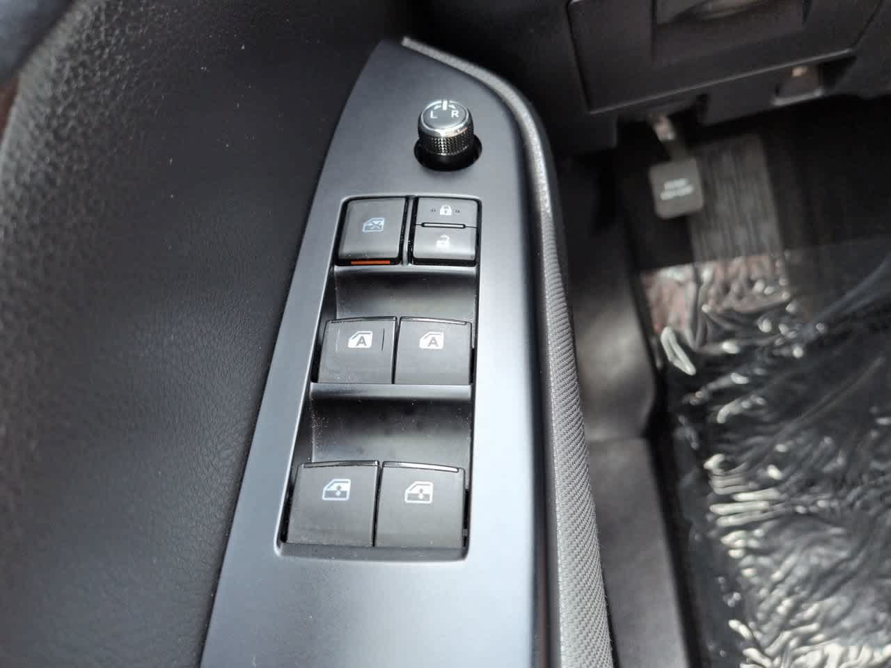 Certified 2018 Toyota Highlander LE FWD image 22
