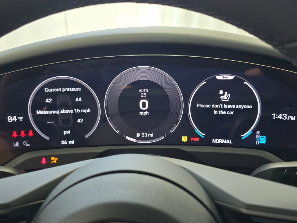 New 2025 Porsche Taycan image 25