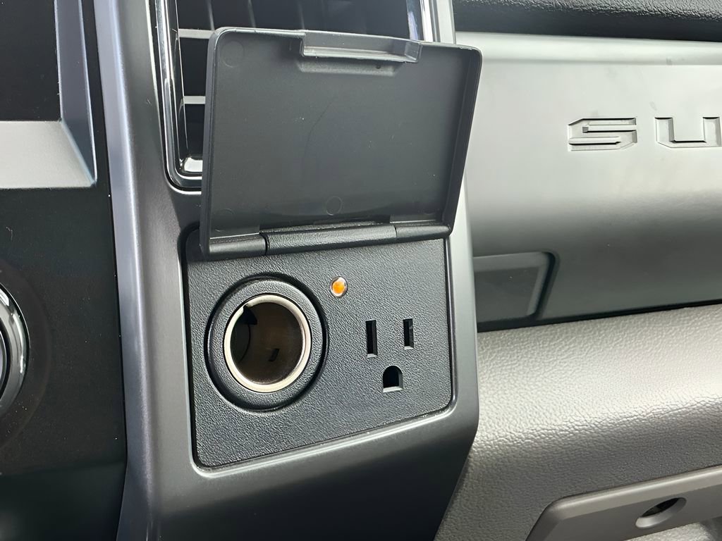 Certified 2020 Ford F250 XLT w/ XLT Premium Package AWD/4WD image 19