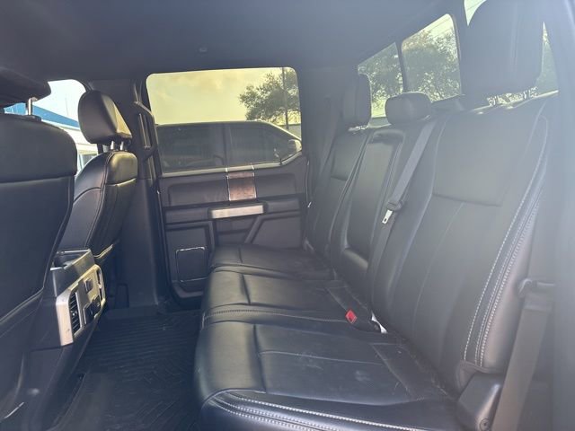 Used 2022 Ford F250 Lariat w/ Black Appearance Package image 12