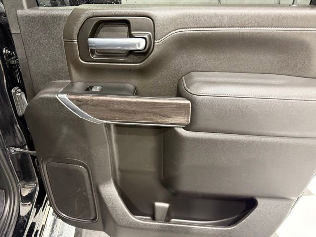 Used 2023 Chevrolet Silverado 3500 LTZ w/ LTZ Convenience Package image 25