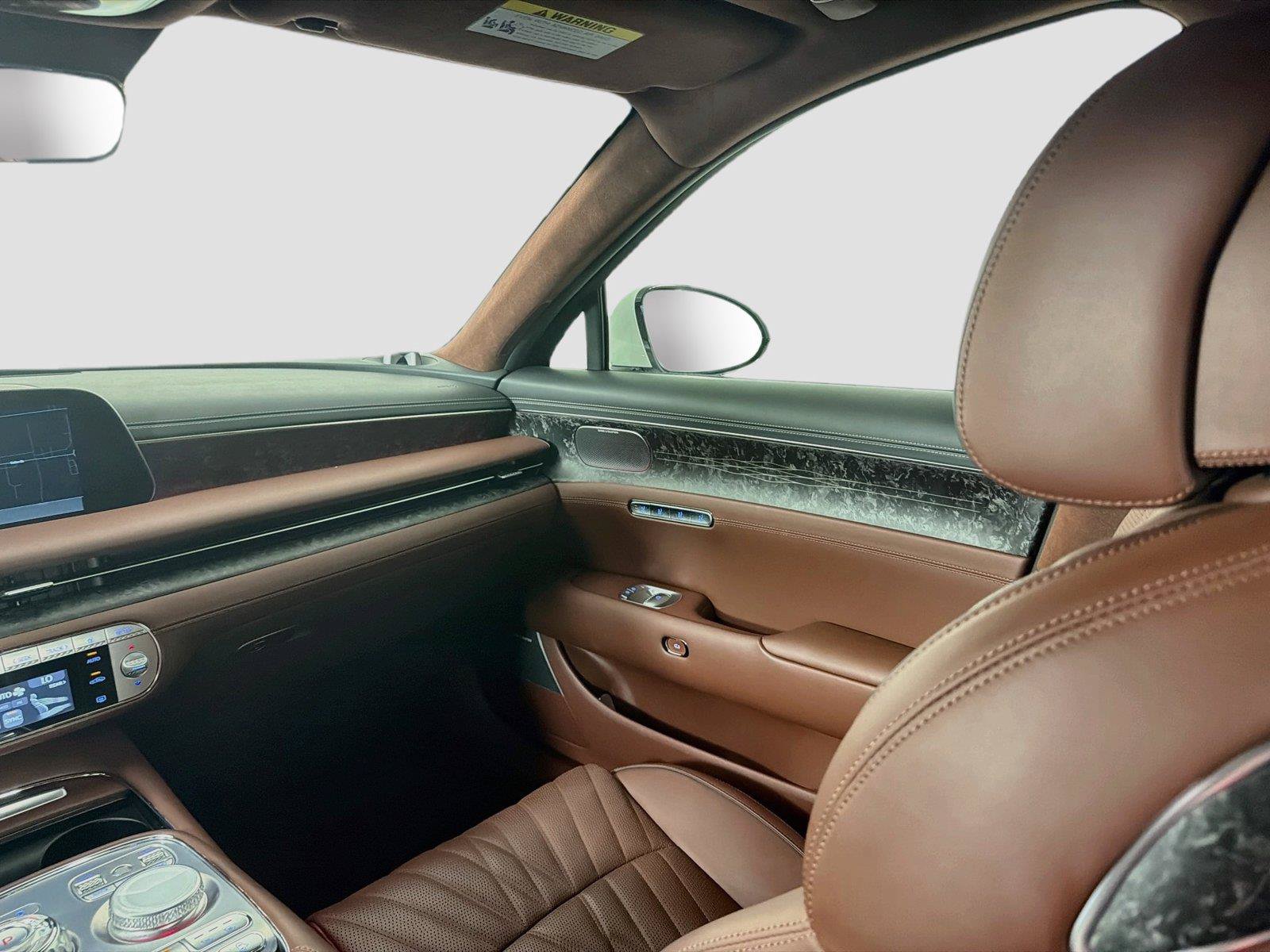 Used 2023 Genesis G90 3.5T AWD/4WD image 24