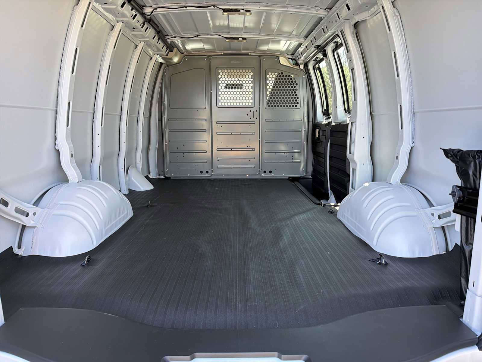 New 2025 GMC Savana 2500 w/ Driver Convenience Package image 15