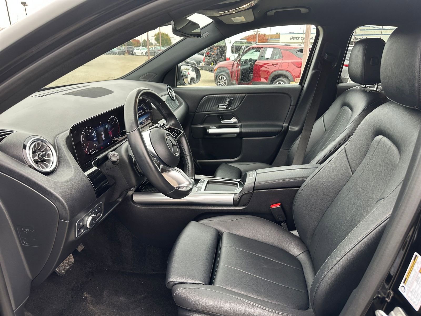 Used 2025 Mercedes-Benz GLA 250 4MATIC image 28