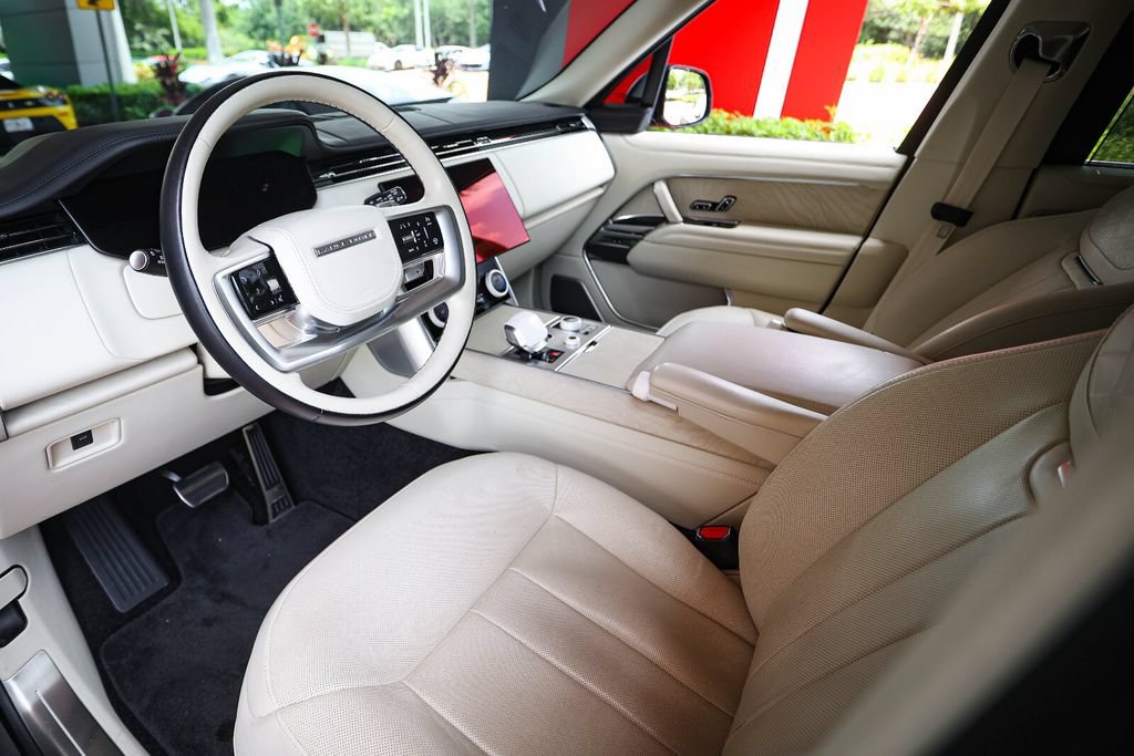 Used 2023 Land Rover Range Rover SV AWD/4WD image 36