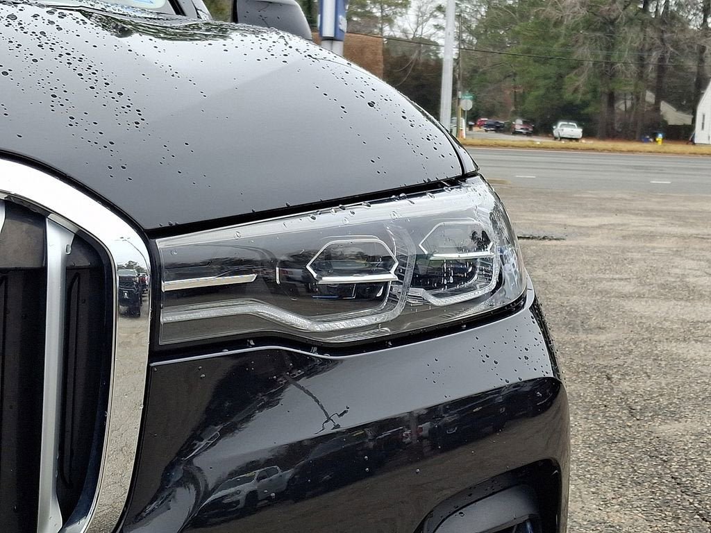 Used 2022 BMW X7 xDrive40i AWD/4WD image 9