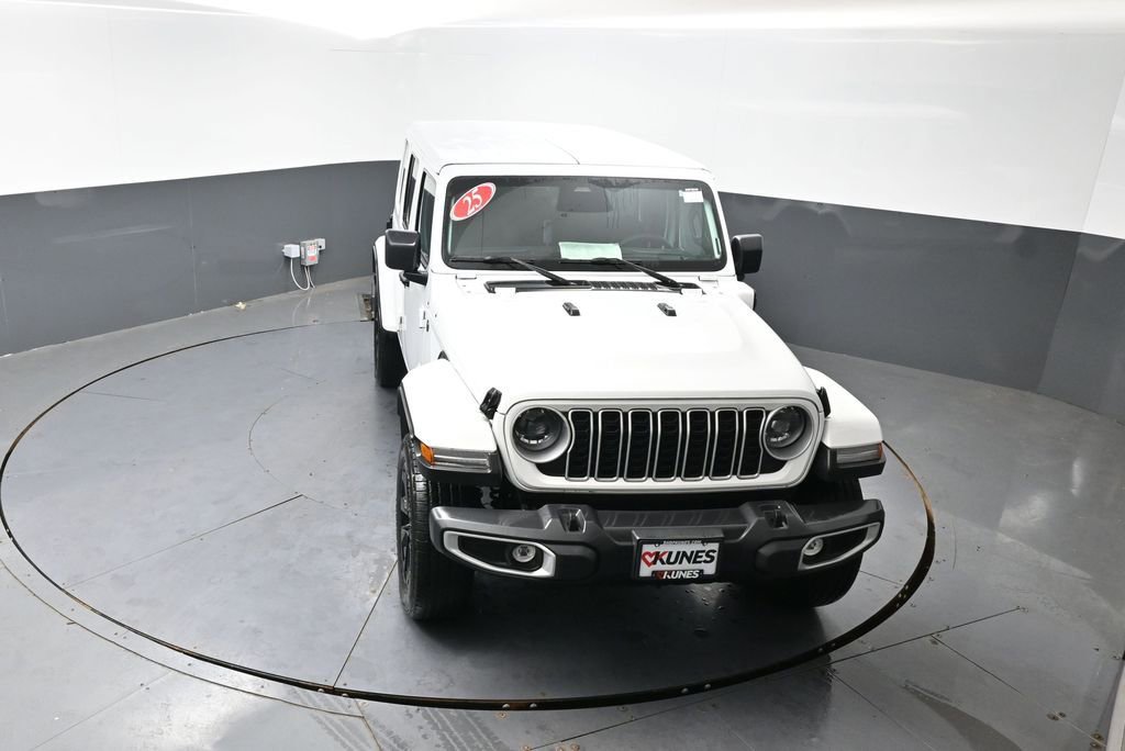 Used 2025 Jeep Wrangler Unlimited Sahara w/ Safety Group AWD/4WD image 44