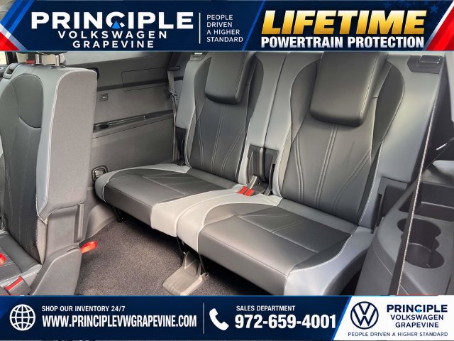 New 2027 Volkswagen Atlas SE FWD image 28