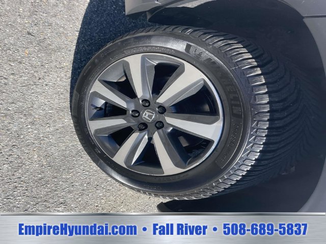 Used 2023 Honda Pilot Touring image 15