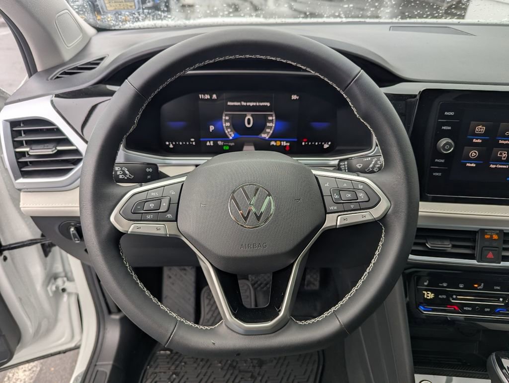 New 2026 Volkswagen Taos SE AWD/4WD image 13