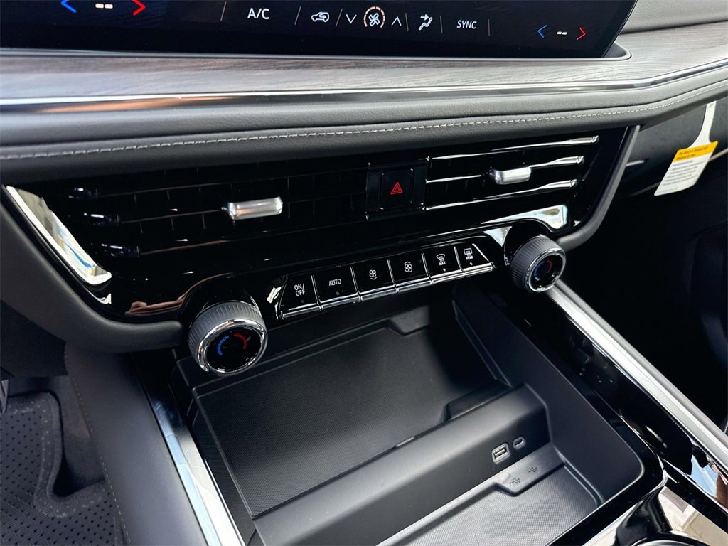 New 2026 Chevrolet Suburban LS image 23