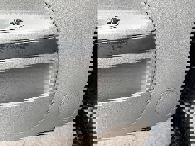 Used 2006 Chevrolet HHR LT w/ Preferred Equipment Group image 32