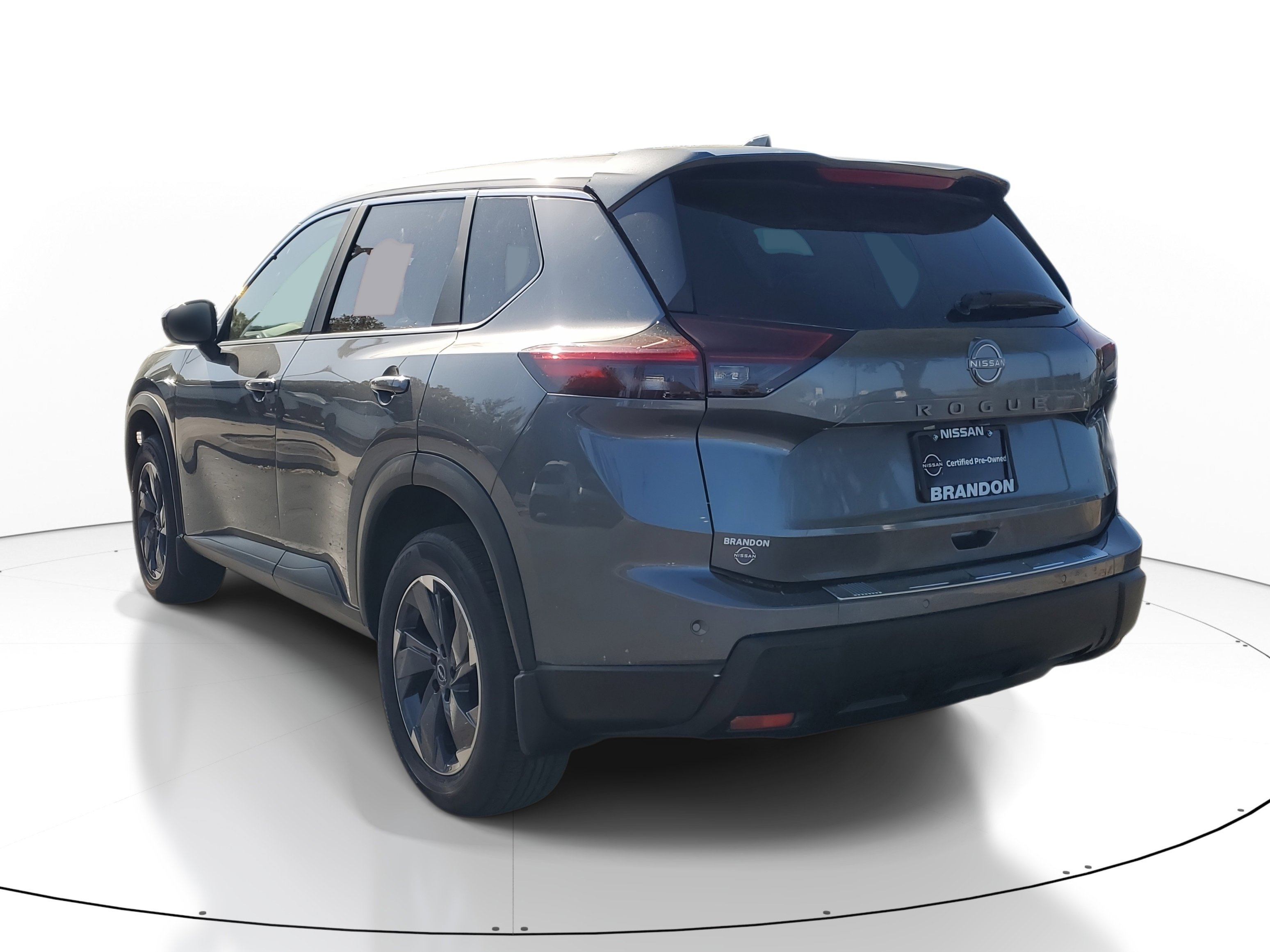 Certified 2025 Nissan Rogue SV image 5