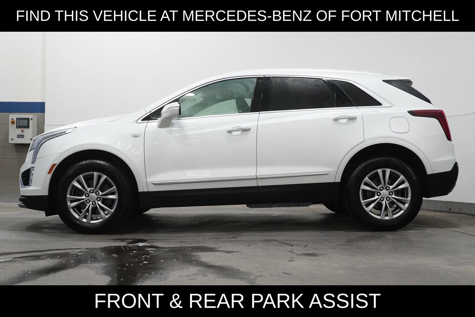 Used 2022 Cadillac XT5 Premium Luxury w/ LPO, Floor Liner Package image 4