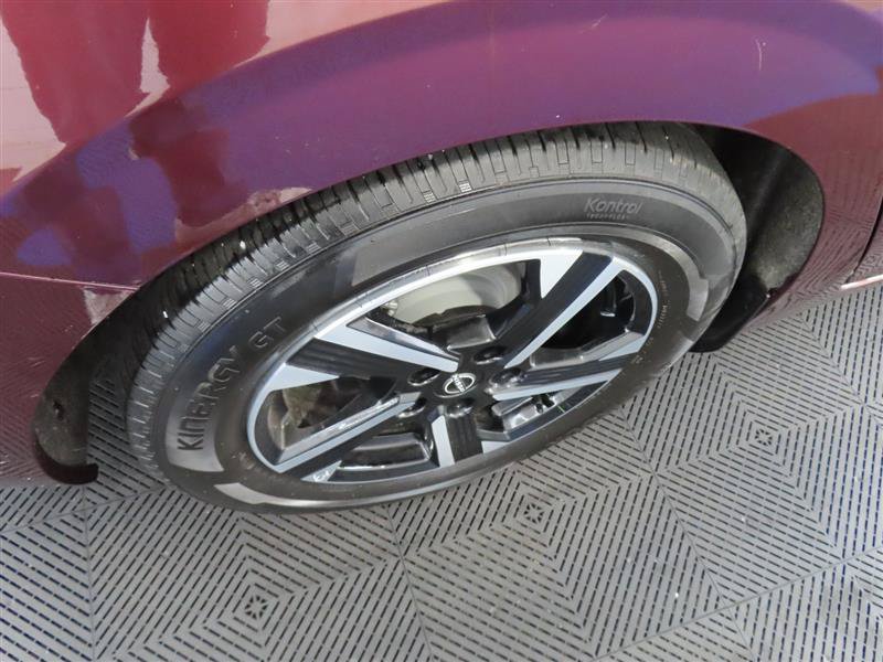 Used 2025 Nissan Sentra SV FWD image 8