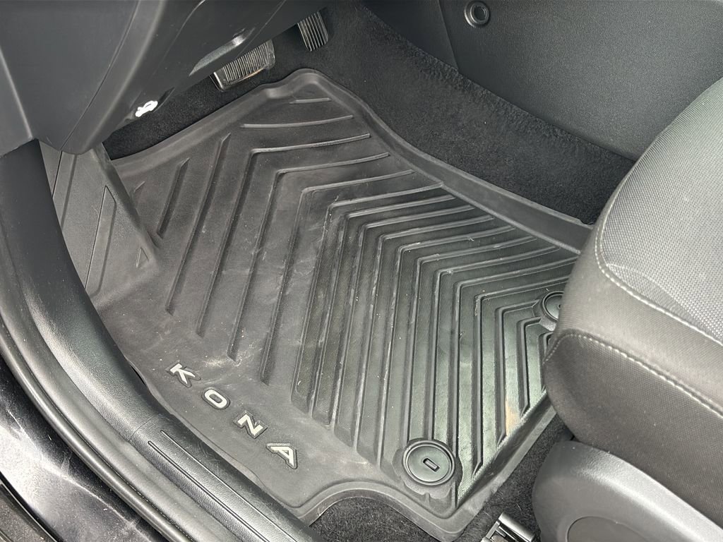Certified 2024 Hyundai Kona SEL FWD image 13