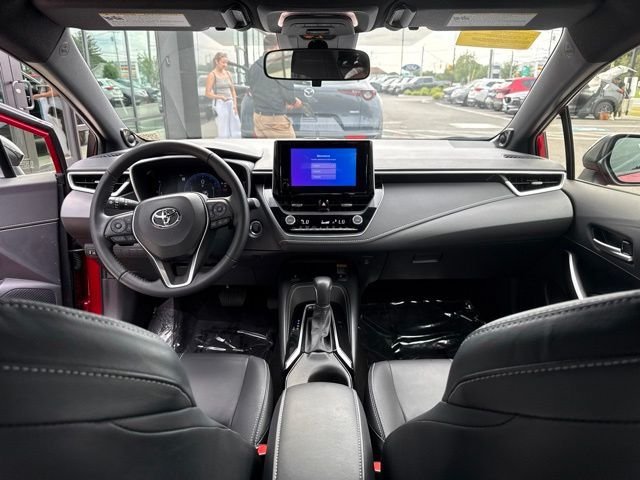 Used 2025 Toyota Corolla XSE FWD image 15