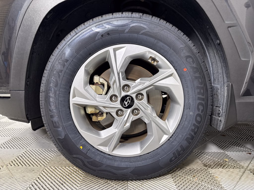 Used 2022 Hyundai Tucson SEL w/ Winter Package FWD image 19