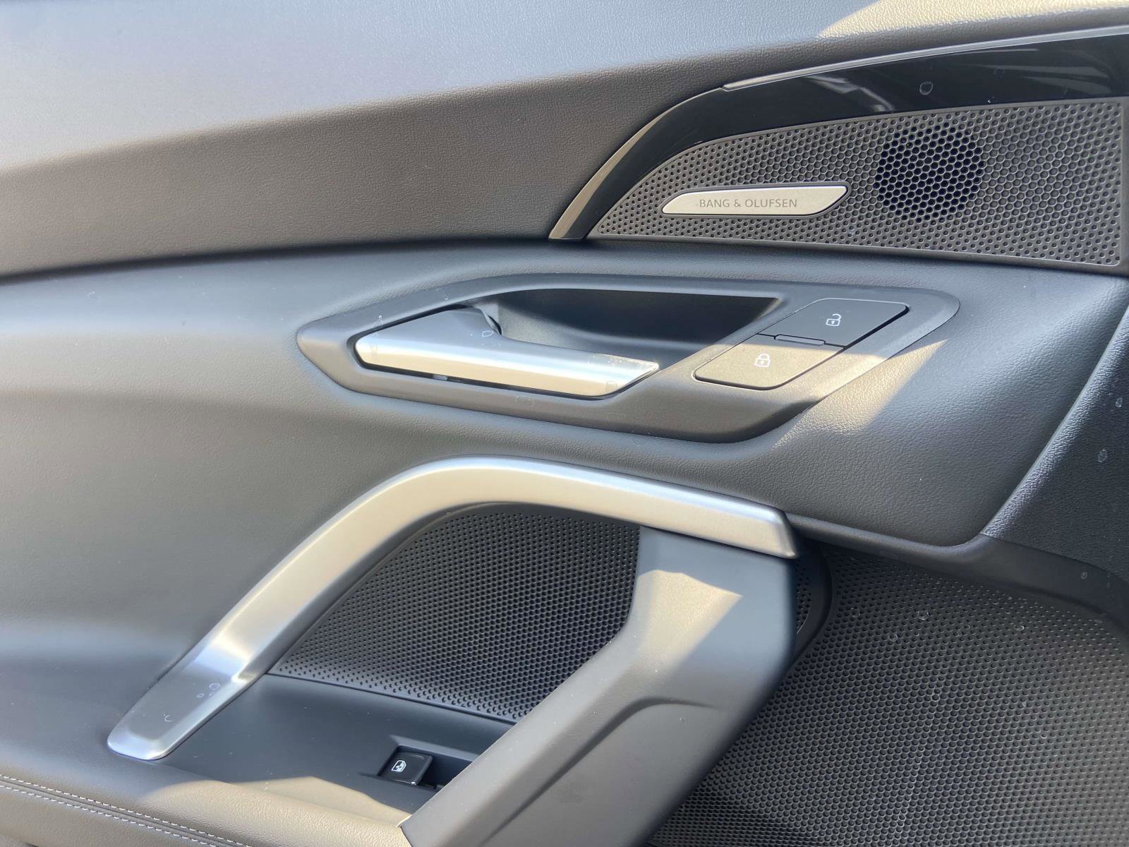 New 2025 Audi Q5 Prestige image 16