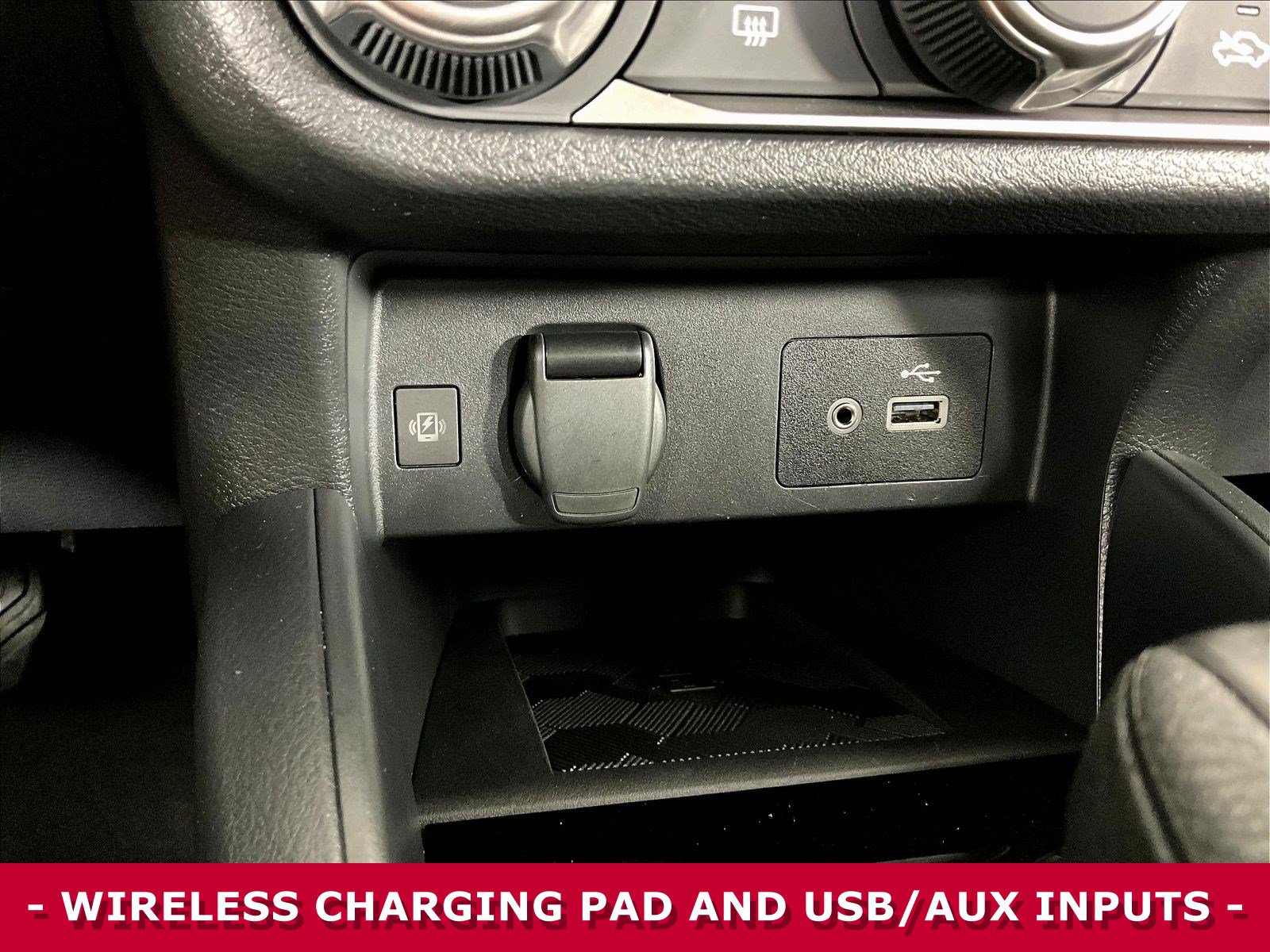 Certified 2025 Nissan Versa SV w/ Trunk Package FWD image 16