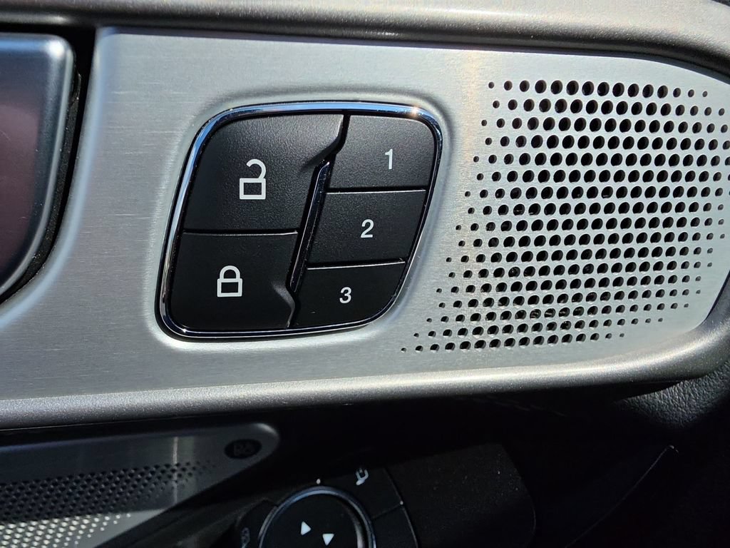 Used 2024 Ford Explorer ST w/ Equipment Group 401A AWD/4WD image 14