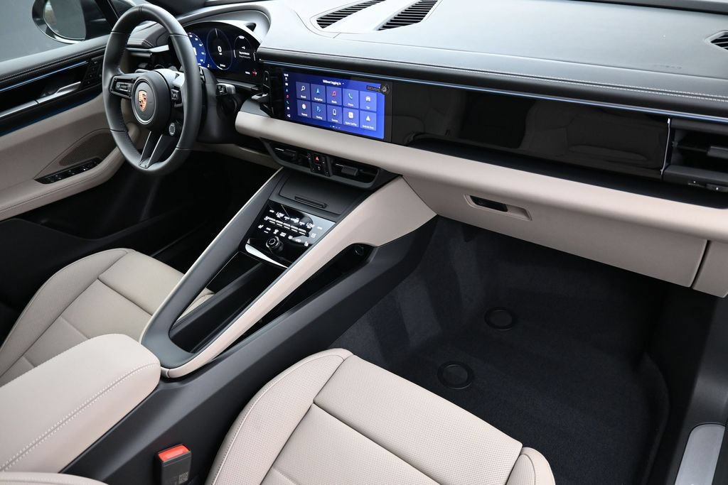 Used 2026 Porsche Macan Electric RWD image 27