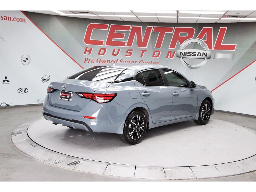 Certified 2025 Nissan Sentra SV FWD image 4