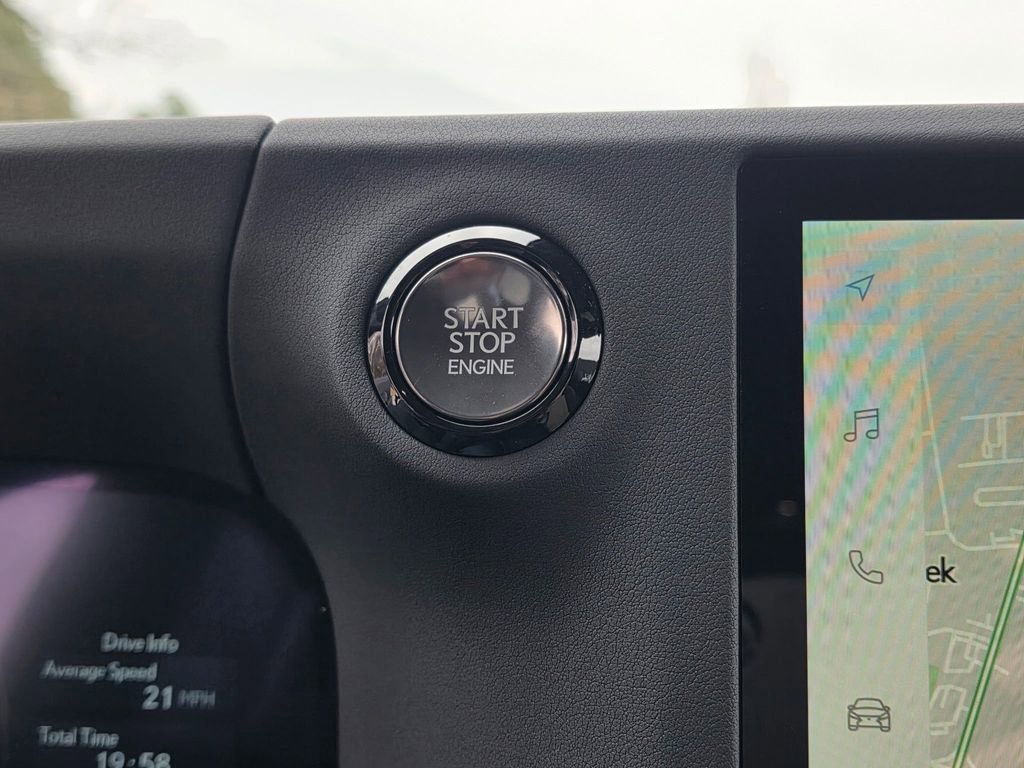 Used 2024 Lexus GX 550 image 24