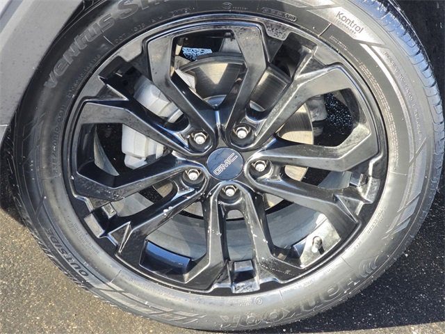 Used 2020 GMC Terrain SLE w/ Driver Convenience Package image 9