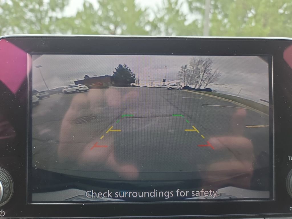 Used 2023 Nissan Rogue SV image 39