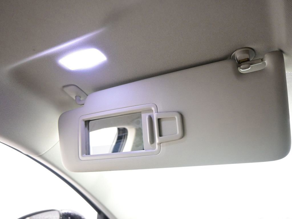 Used 2023 Volkswagen Taos SE w/ Panoramic Sunroof Package image 29