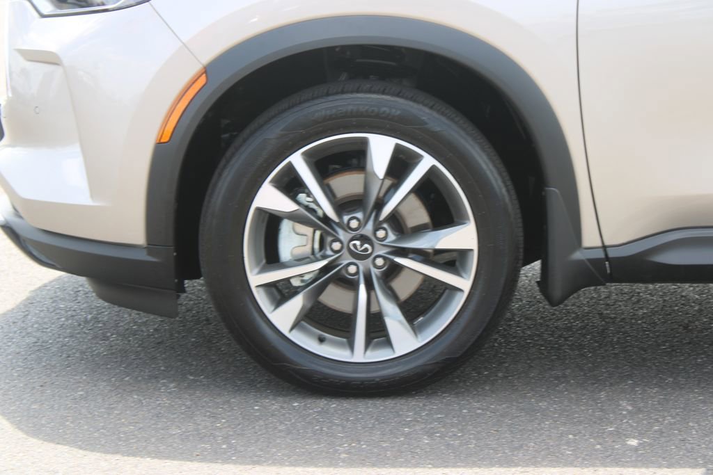 Used 2025 INFINITI QX60 Luxe AWD/4WD image 18