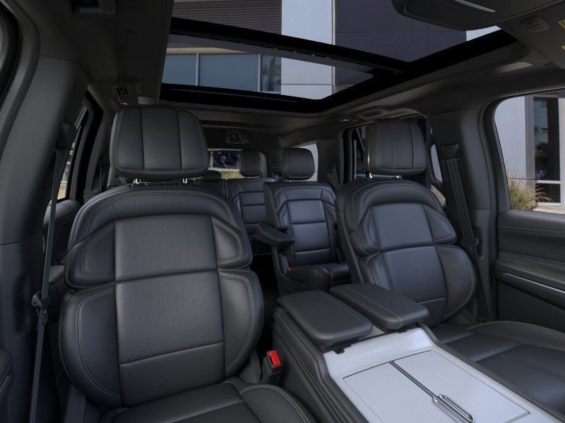 New 2026 Lincoln Navigator Reserve w/ Jet Appearance Package image 40