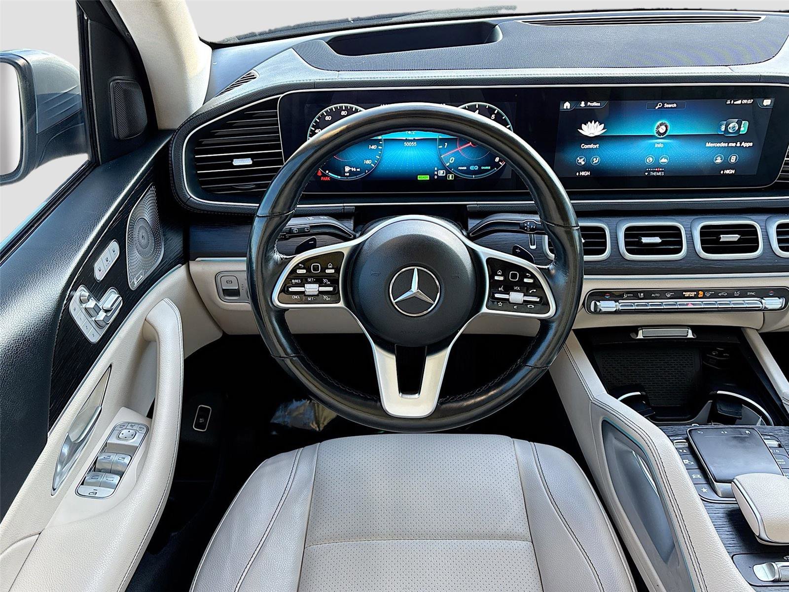 Used 2023 Mercedes-Benz GLS 450 4MATIC image 26