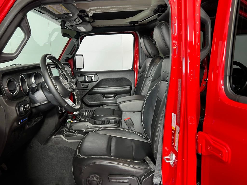 Used 2022 Jeep Wrangler Unlimited Sahara w/ Cold Weather Group image 20