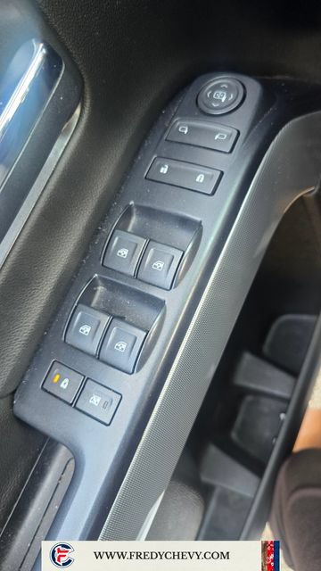 Used 2018 Chevrolet Silverado 1500 LT w/ All Star Edition AWD/4WD image 11