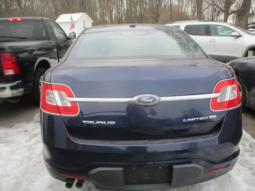 Used 2011 Ford Taurus Limited w/ 303A Rapid Spec Order Code AWD/4WD image 7