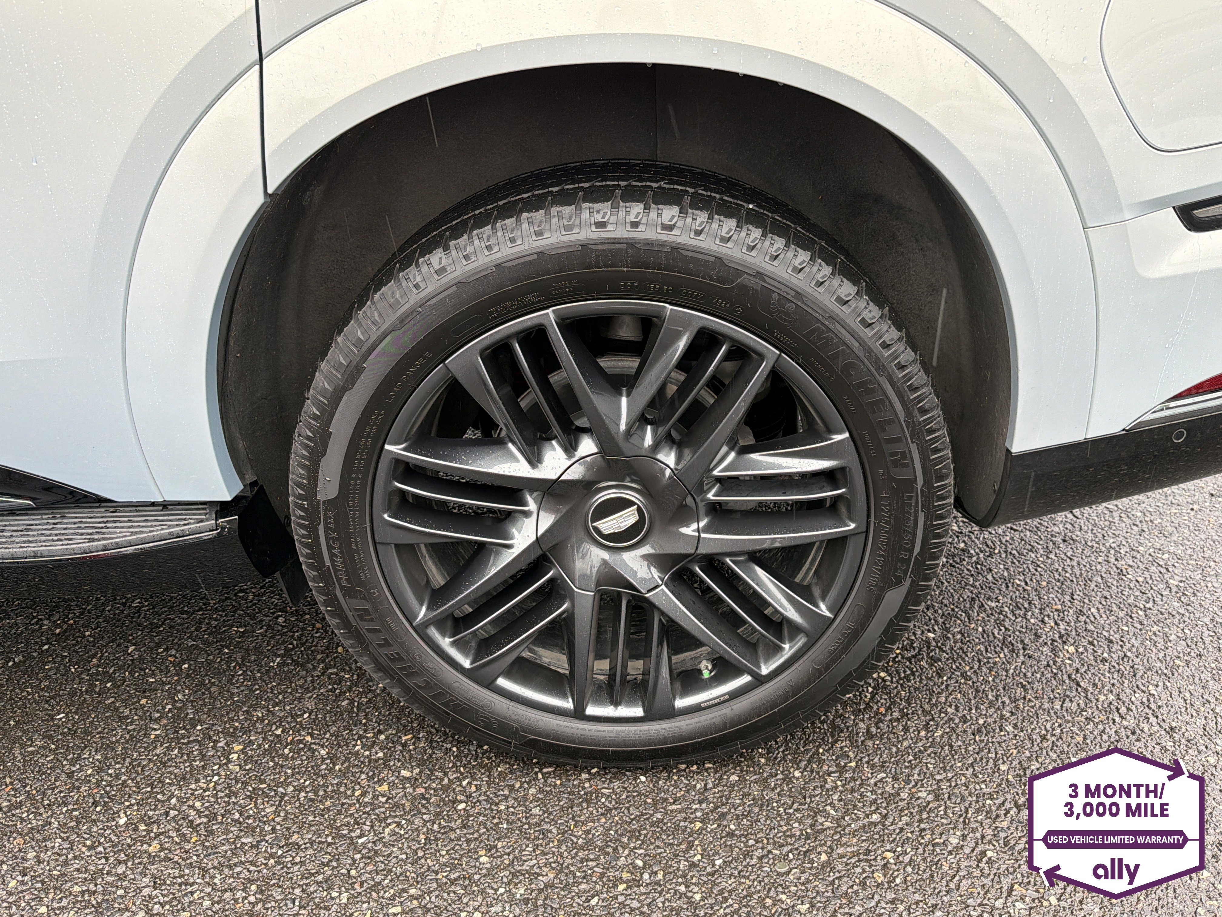 Used 2025 Cadillac Escalade IQ Sport 2 w/ LPO, ONYX Package image 28