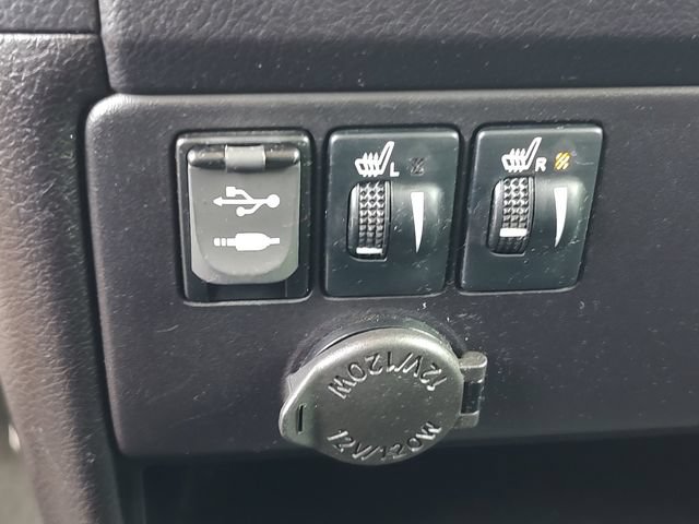 Used 2017 Toyota Sienna SE FWD image 17