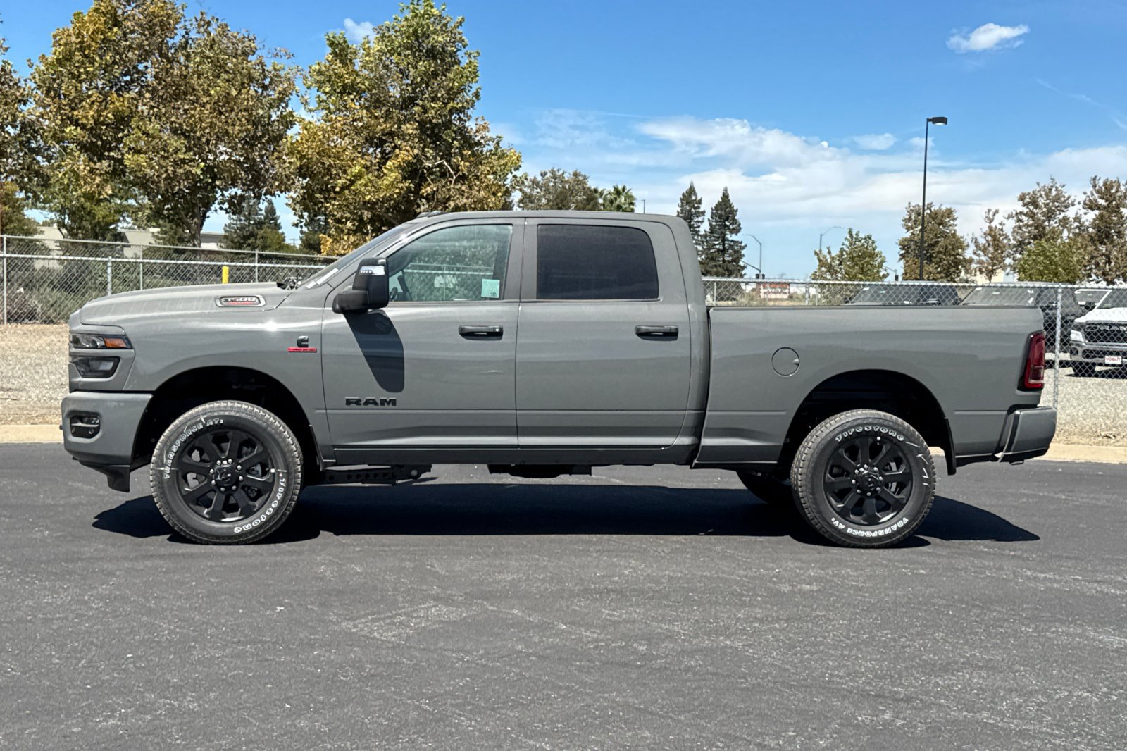 New 2026 RAM 3500 Big Horn AWD/4WD image 6