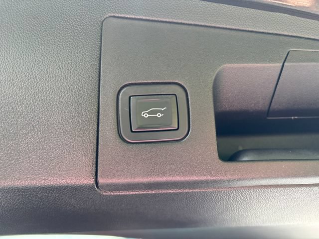 Used 2024 Cadillac XT5 Sportv w/ Technology Package AWD/4WD image 24