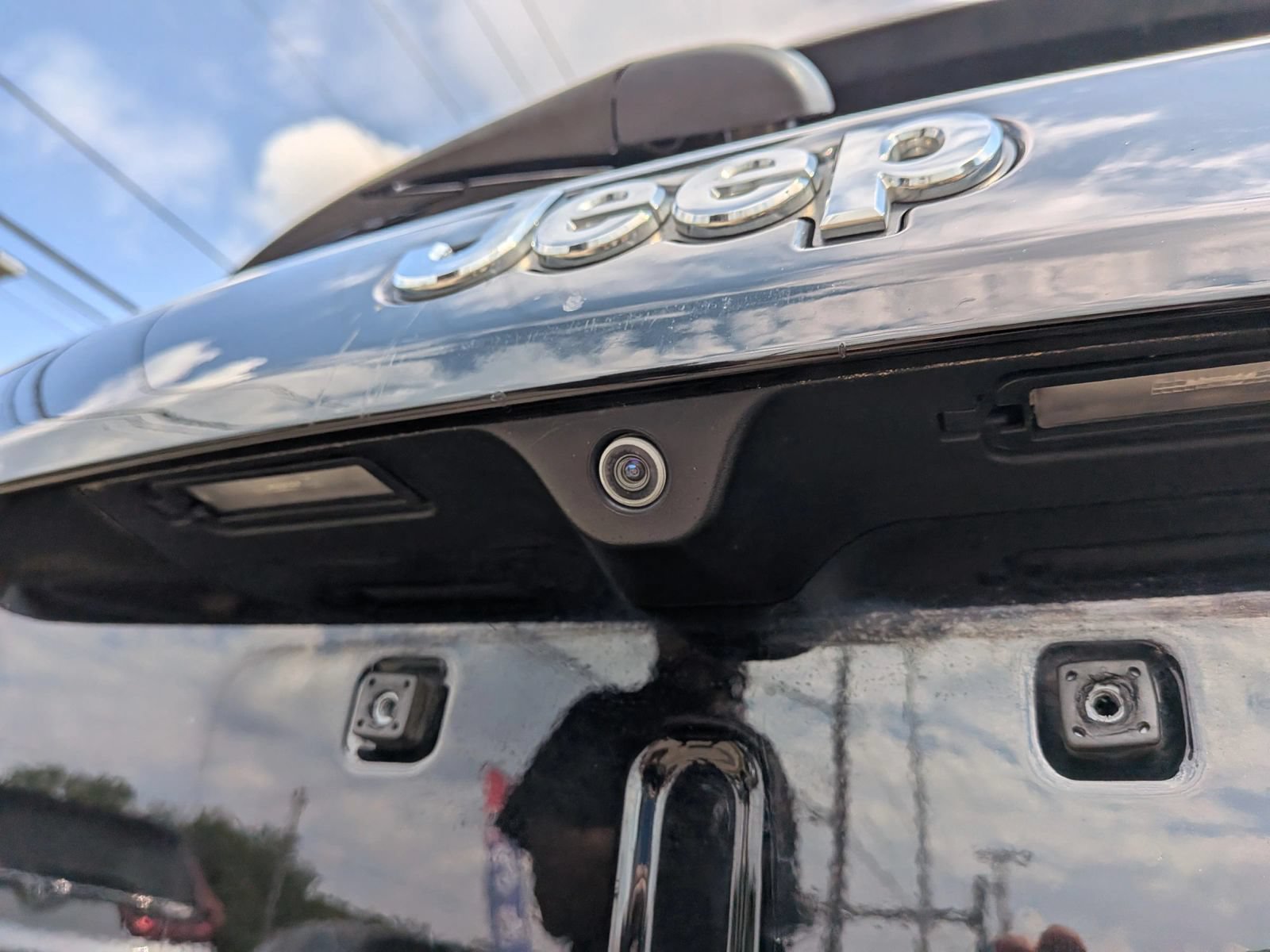 Used 2019 Jeep Compass Limited AWD/4WD image 18
