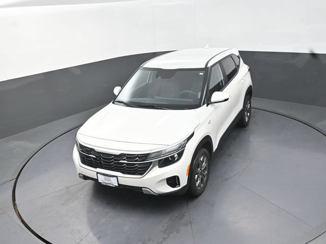 Used 2024 Kia Seltos LX AWD/4WD image 13