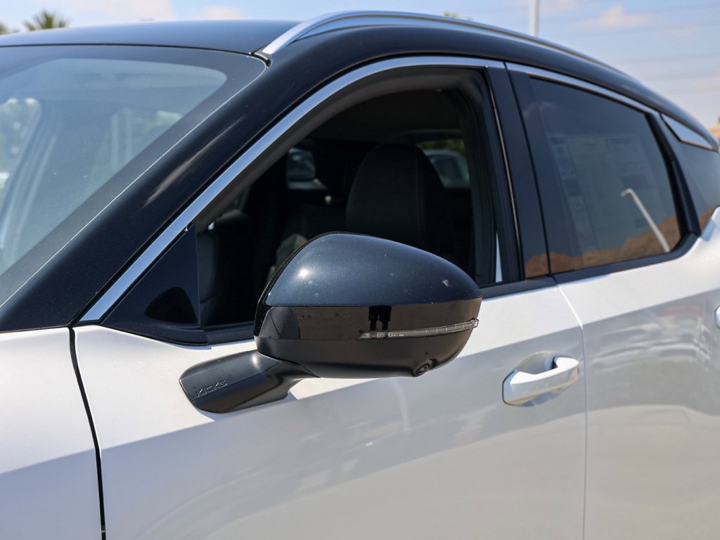 New 2026 Nissan Kicks SR FWD image 13
