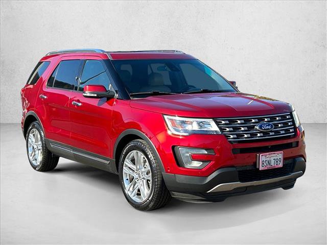 Used 2017 Ford Explorer Limited w/ Equipment Group 301A FWD image 3