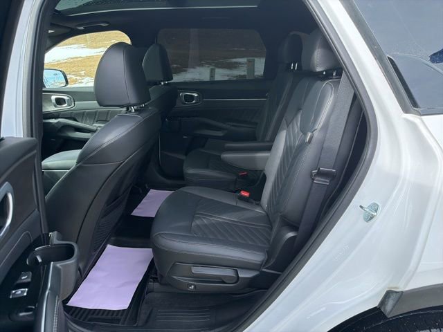 Used 2025 Kia Sorento SX Prestige image 10