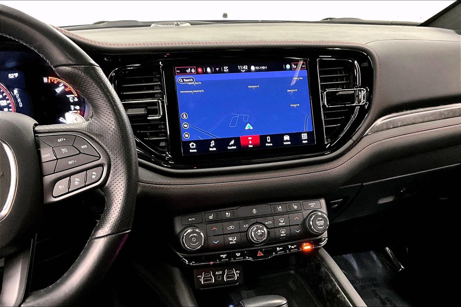 Used 2024 Dodge Durango R/T AWD/4WD image 7