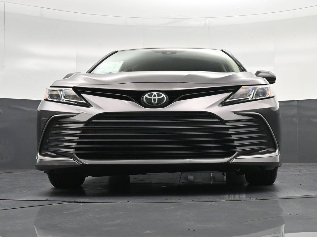 Used 2023 Toyota Camry LE FWD image 33