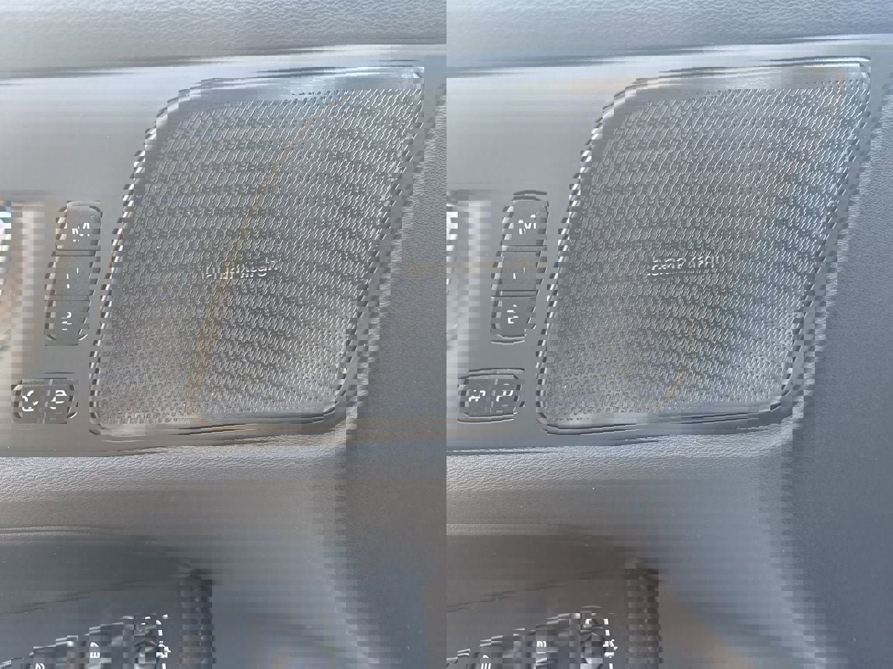 Used 2025 Volvo S60 B5 Plus image 16