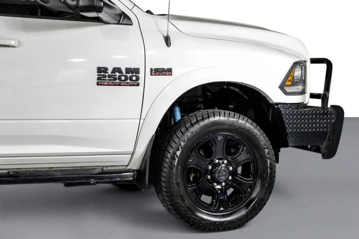 Used 2018 RAM 2500 Laramie w/ Sport Appearance Group AWD/4WD image 7